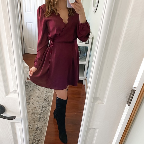 Love Riche Dresses & Skirts - Scalloped V-Neck Wrap Dress